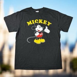 Mickey Mouse Graphic Shirt size Large